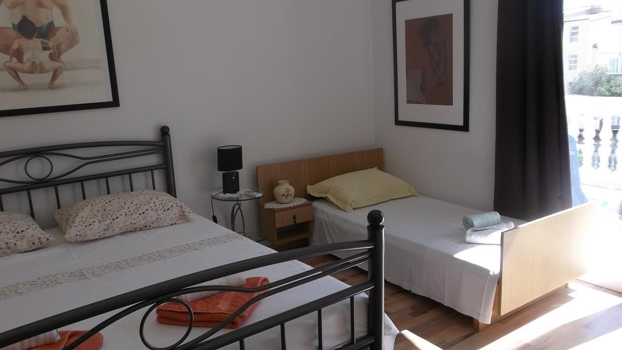 Apartments Marija Near Center Vodice Zimmer foto